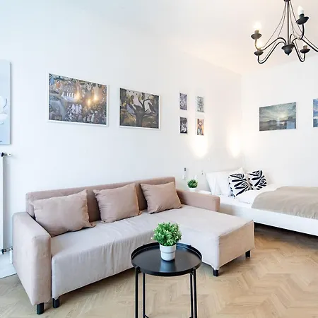 Apartman Ultra - Balcony - Basilica View Budapest