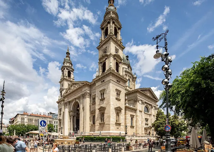 Ultra - Balcony - Basilica View * Budapest