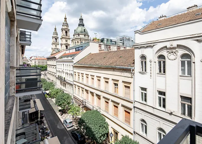 Appartement Ultra - Balcony - Basilica View