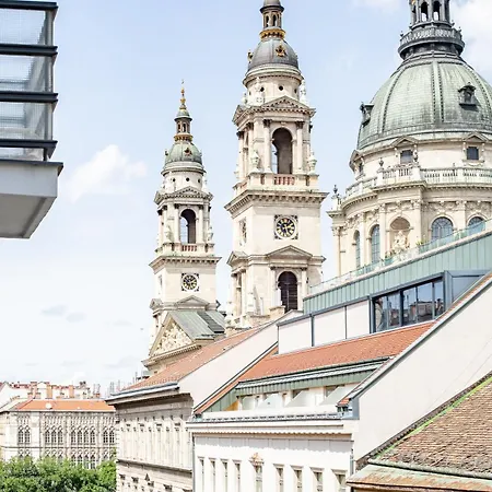 Ultra - Balcony - Basilica View * Budapesta