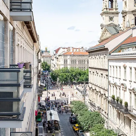 Ultra - Balcony - Basilica View Appartement *